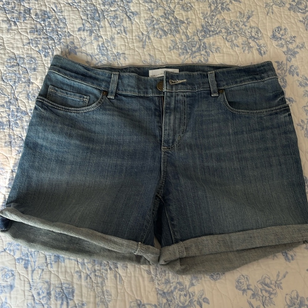 LOFT jean shorts, excellent condition